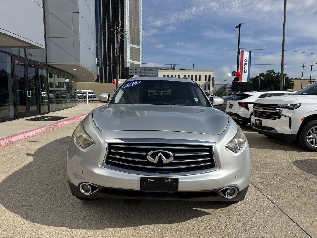 Used 2016 INFINITI QX70 2WD w/ Premium Package image 2