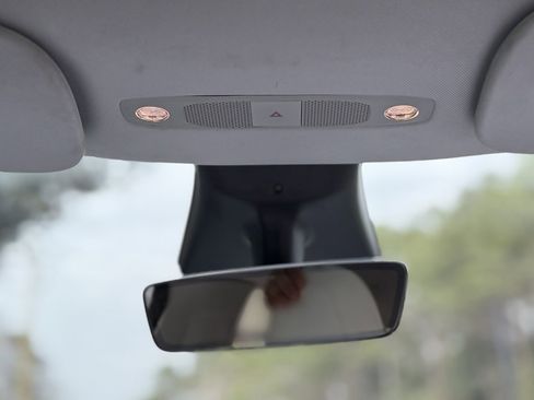 Used 2020 Tesla Model Y Long Range image 47