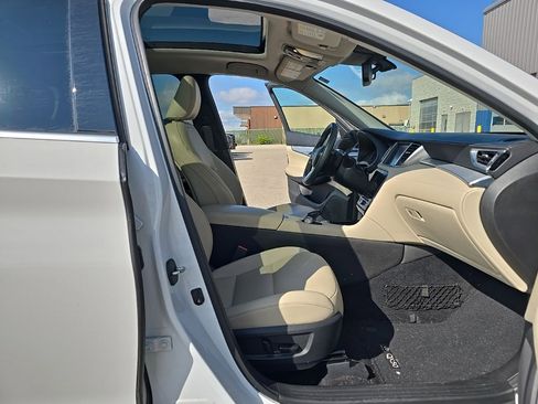 Used 2019 INFINITI QX50 Luxe w/ Cargo Package image 12