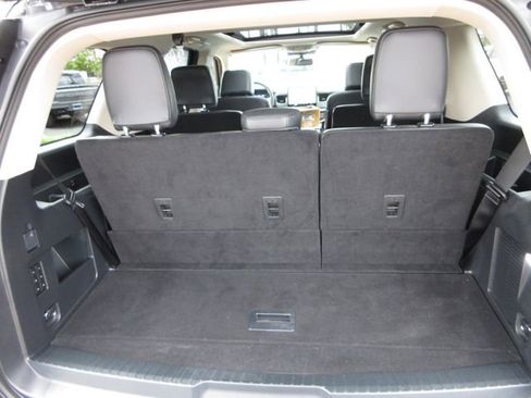 Certified 2023 Ford Expedition XLT image 28