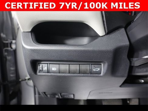 Used 2022 Toyota RAV4 XLE w/ Convenience Package image 19