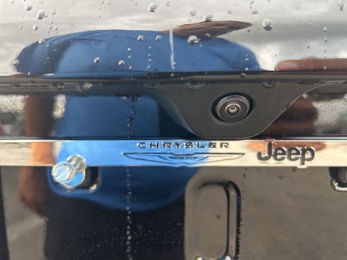 New 2025 Jeep Compass Latitude w/ Sun & Sound Group image 20