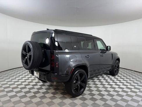 Used 2024 Land Rover Defender 110 X-Dynamic SE AWD/4WD image 7