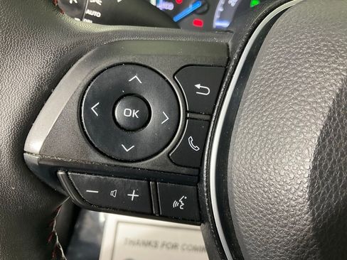 Used 2023 Toyota RAV4 SE image 17