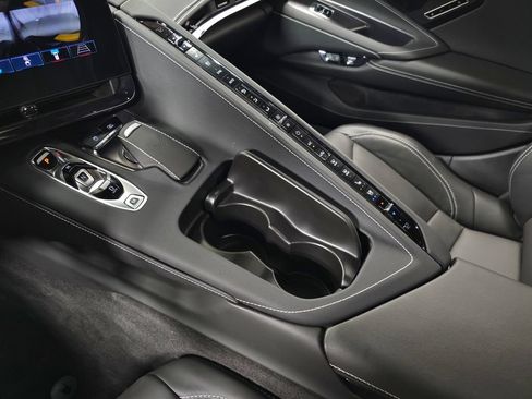 Used 2025 Chevrolet Corvette Stingray Preferred Conv w/ Stealth Interior Trim Package RWD image 35