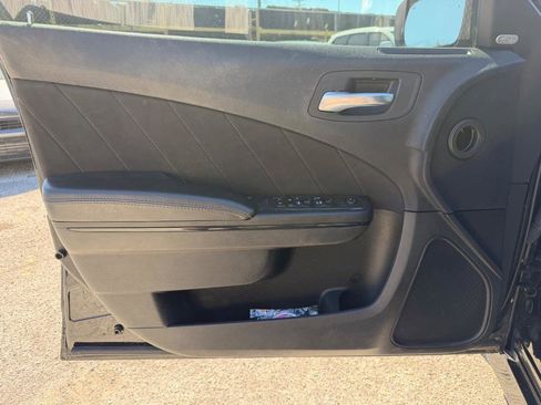 Used 2020 Dodge Charger R/T w/ Blacktop Package image 11