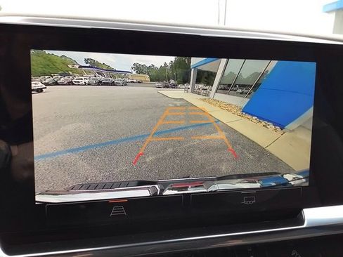 New 2026 GMC Sierra 1500 SLT w/ SLT Convenience Package image 17