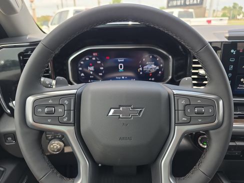 New 2026 Chevrolet Silverado 1500 RST w/ Dark Appearance Package AWD/4WD image 18