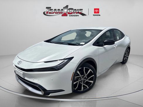 New 2026 Toyota Prius Plug-In Hybrid FWD image 3