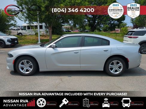 Used 2021 Dodge Charger SXT w/ Leather Interior Group image 8