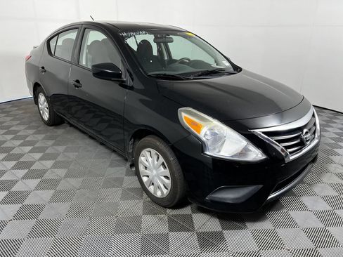 Used 2016 Nissan Versa S Plus FWD image 3