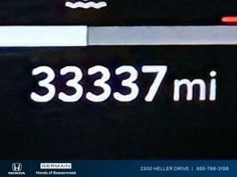 Used 2025 Toyota Camry XSE FWD image 21