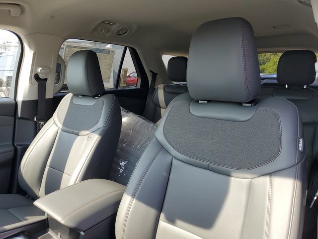 New 2026 Ford Explorer Active w/ Active Comfort Package AWD/4WD image 15
