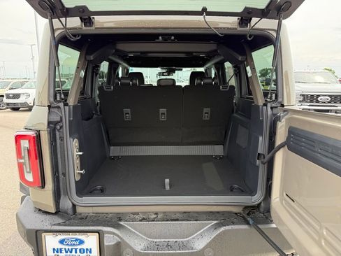 New 2026 Ford Bronco Outer Banks AWD/4WD image 37