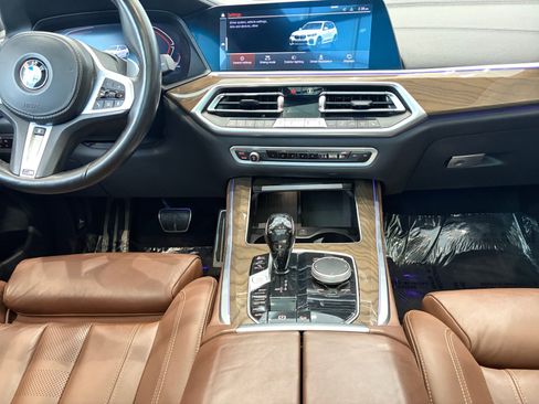 Used 2021 BMW X5 xDrive40i w/ M Sport Package AWD/4WD image 17