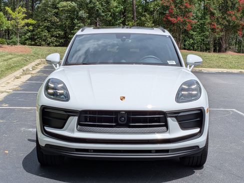 Certified 2026 Porsche Macan AWD/4WD image 27