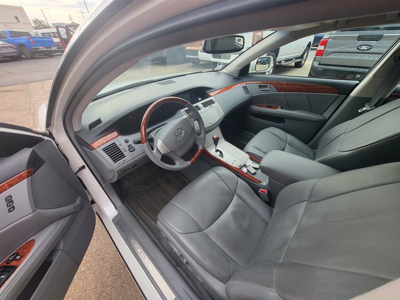 Used 2007 Toyota Avalon Limited FWD image 8
