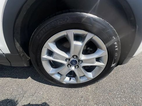 Used 2015 Ford Escape Titanium AWD/4WD image 12
