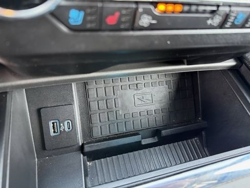 Used 2021 Ford Expedition XLT image 20