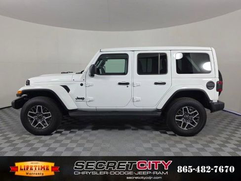 New 2026 Jeep Wrangler Unlimited Sahara AWD/4WD image 4