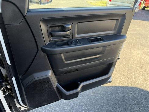 Used 2017 RAM 2500 Tradesman w/ Chrome Appearance Group AWD/4WD image 43