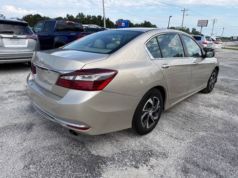 Used 2017 Honda Accord LX image 9