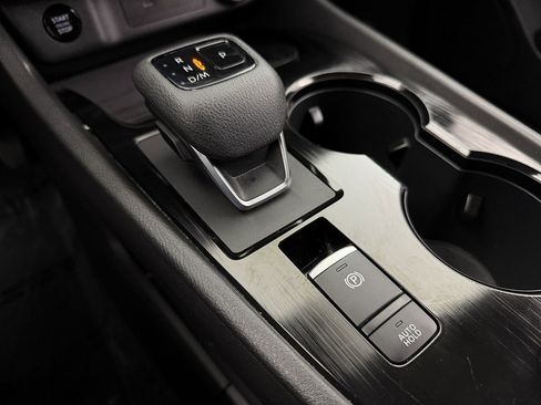 Used 2024 Nissan Rogue SV image 26