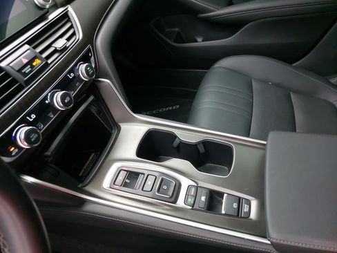 Used 2022 Honda Accord EX-L image 26