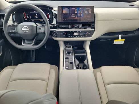 New 2026 Nissan Pathfinder SL FWD image 7
