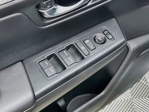 Used 2023 Honda CR-V Sport image 17