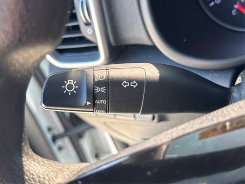 Used 2020 Kia Sportage LX image 23