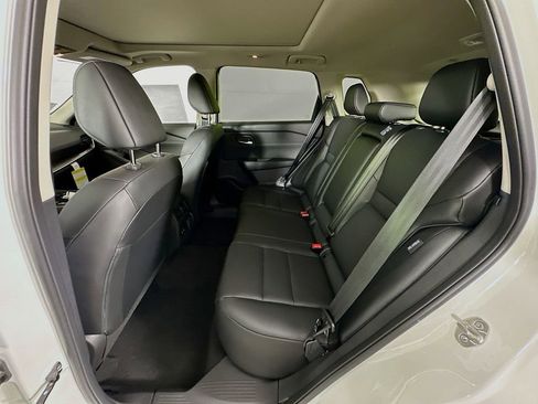 New 2026 Nissan Rogue SV AWD/4WD image 32