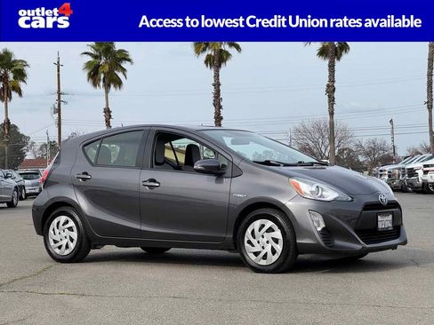 Used 2016 Toyota Prius C One image 1