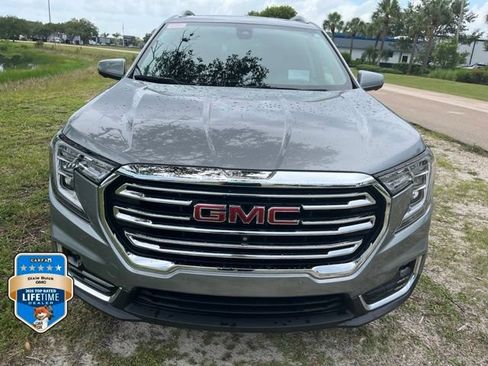 Certified 2023 GMC Terrain SLT w/ Tech Package FWD image 2