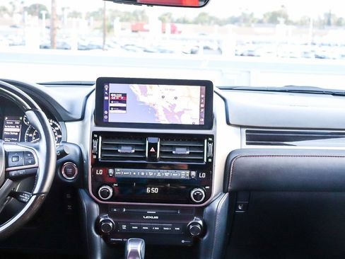 Used 2022 Lexus GX 460 Premium w/ Premium Package AWD/4WD image 15