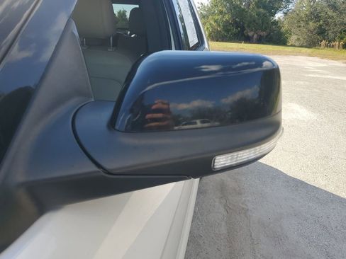 Used 2018 Ford Explorer XLT w/ Equipment Group 202A image 21