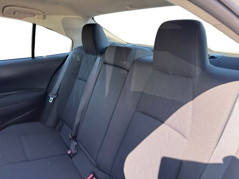 Used 2020 Toyota Corolla LE w/ LE Convenience Package image 16