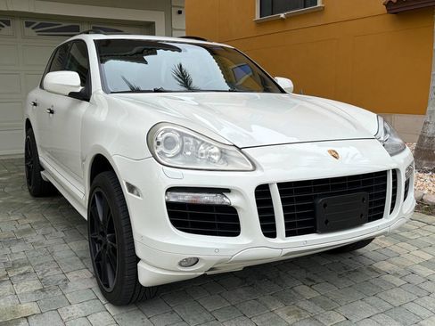 Used 2008 Porsche Cayenne Turbo image 25