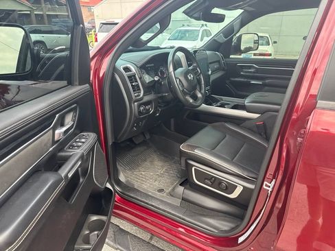 Used 2023 RAM 1500 Laramie AWD/4WD image 5