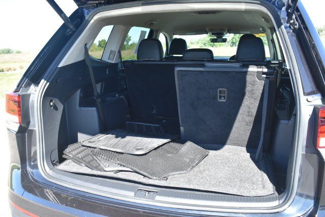 Used 2024 Volkswagen Atlas SE AWD/4WD image 18