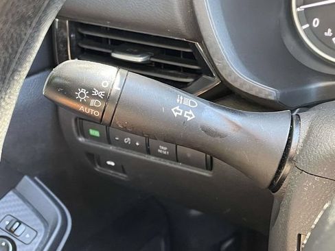 Used 2023 Nissan Sentra SV FWD image 21