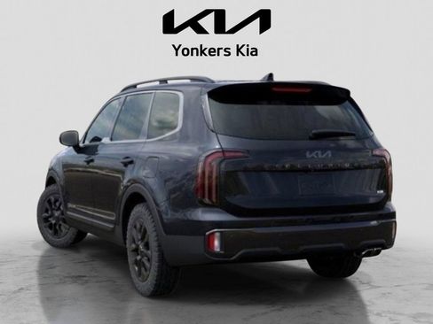 Used 2025 Kia Telluride AWD image 4