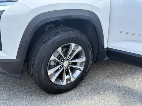 Used 2025 Chevrolet Equinox LT w/ Convenience Package II FWD image 47
