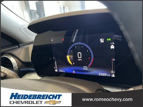 Used 2024 Chevrolet Trax LT w/ Driver Confidence Package FWD image 21