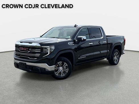 Used 2025 GMC Sierra 1500 SLT AWD/4WD image 1