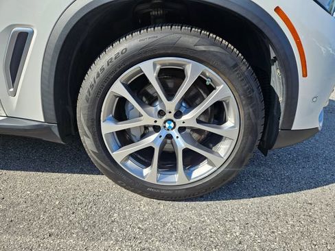 Used 2019 BMW X5 xDrive40i w/ Convenience Package AWD/4WD image 10