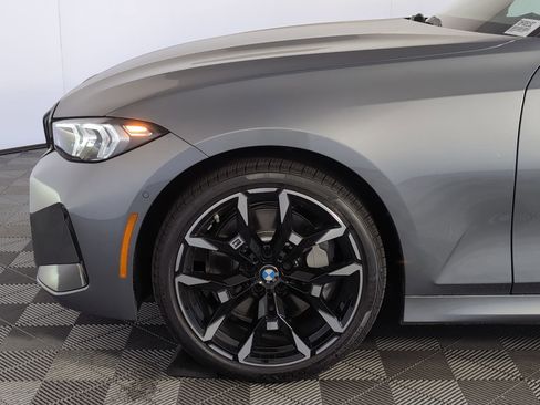 Used 2026 BMW 330i Sedan w/ M Sport Package image 9