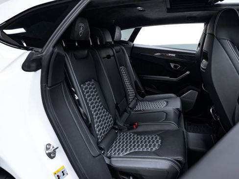 Used 2023 Lamborghini Urus S image 21