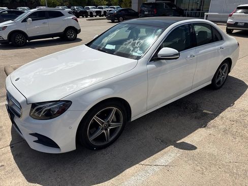 Used 2018 Mercedes-Benz E 300 image 1