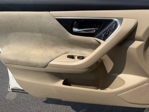 Used 2013 Nissan Altima 2.5 SV w/ 2.5SV Convenience Pkg FWD image 21